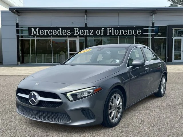 Used 2021 Gray Mercedes-Benz A 220 image 3