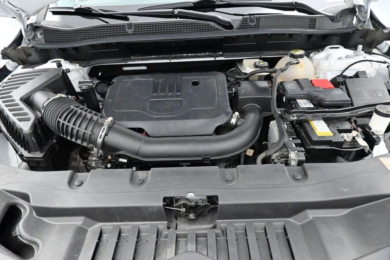 Used 2023 SUMMIT WHITE Chevrolet LT image 37