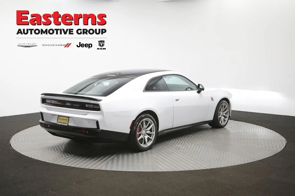 Certified Used 2024 White Dodge R/T Scat Pack image 40