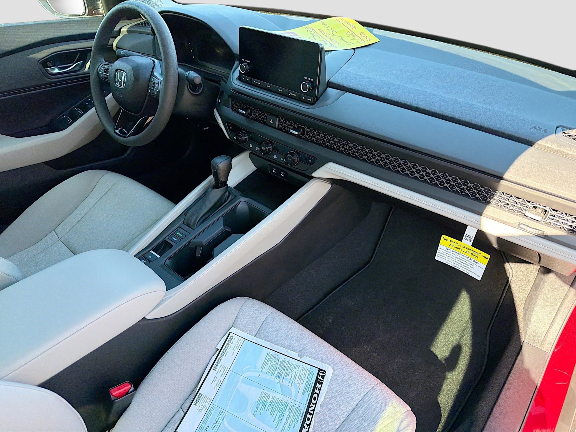 2025 Honda Accord SE - Photo 15