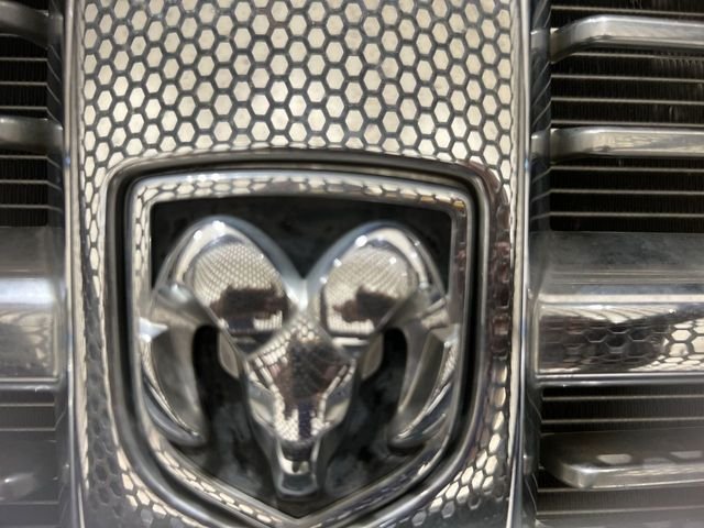 Used 2006 Black Dodge SLT image 24