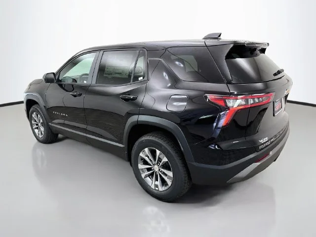 New 2027 Mosaic Black Metallic Chevrolet LT image 6