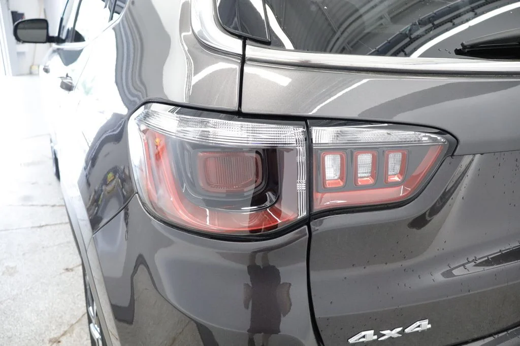 Used 2023 Gray Jeep Limited image 18
