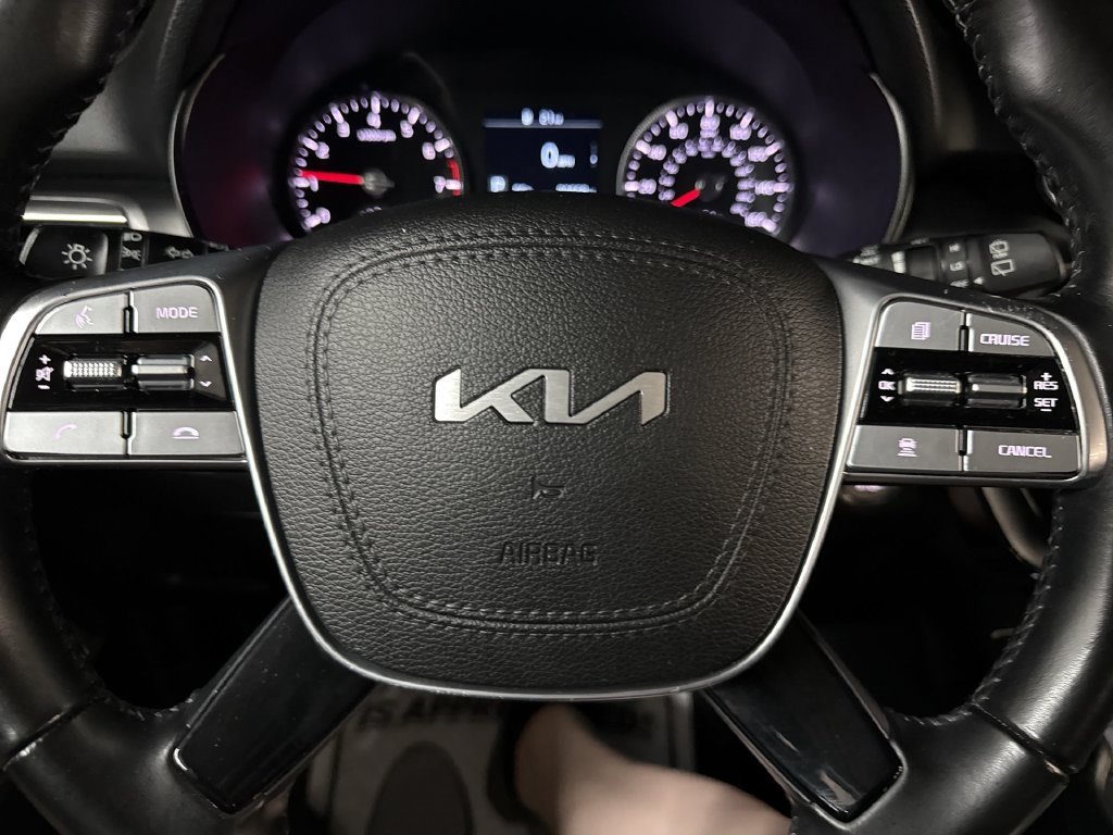 Used 2022 Ebony Black Kia S image 22