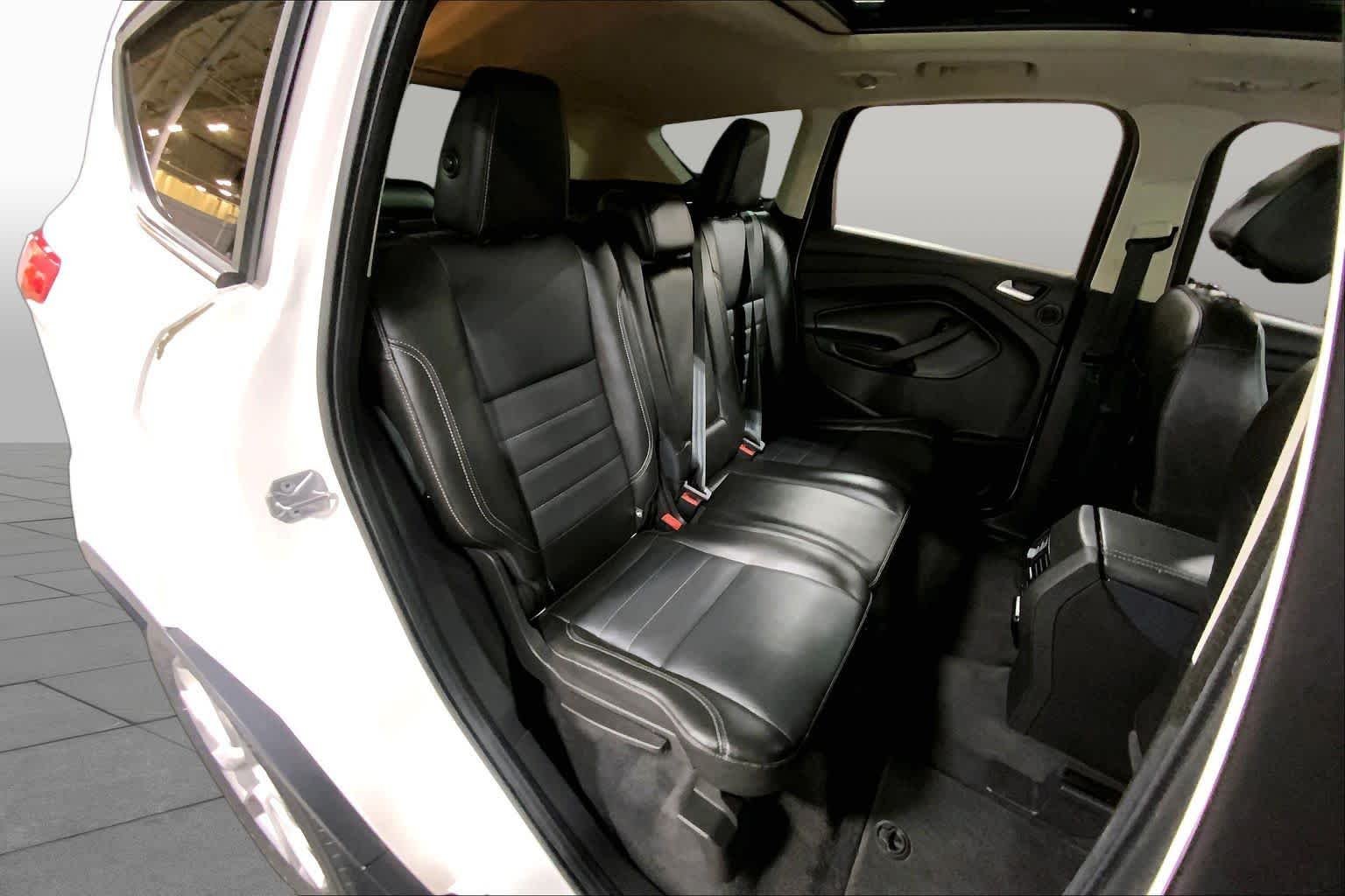 Used 2014 White Platinum Metallic Tri-Coat Ford Titanium image 20