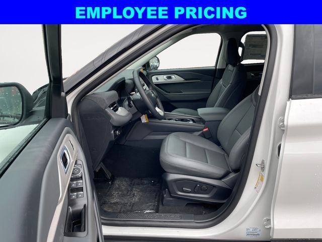 New 2026 White Ford Active image 9