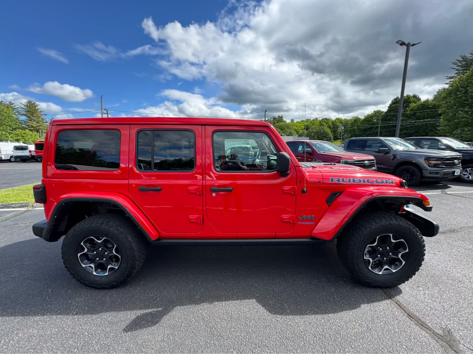 Certified Used 2022 Firecracker Red Clearcoat Jeep Unlimited Rubicon image 7