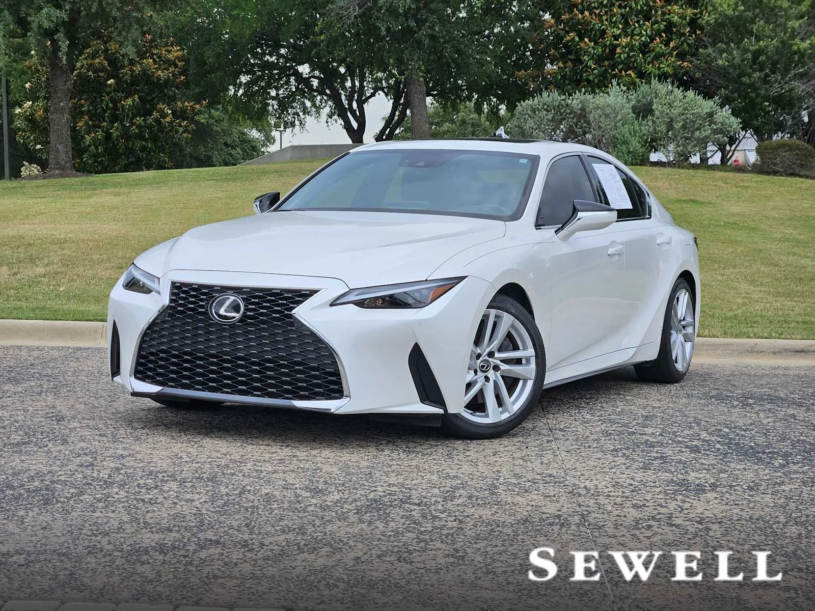 2023 Lexus IS 350 300 RWD's photo