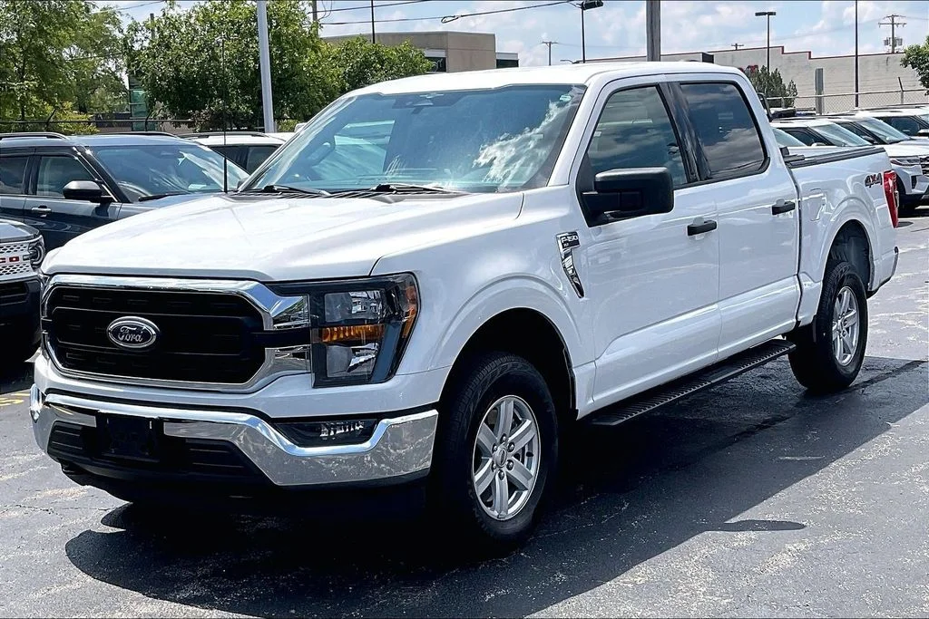 Used 2023 White Ford XLT image 11