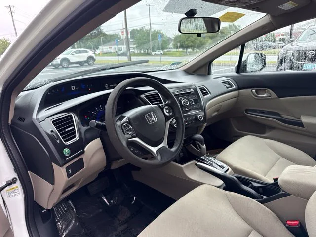 Used 2013 White Honda LX image 11