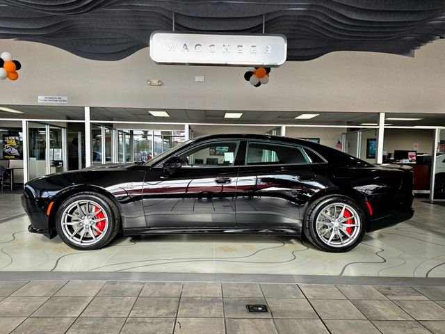 New 2026 Diamond Black Crystal Pearlcoat Dodge R/T Scat Pack image 7