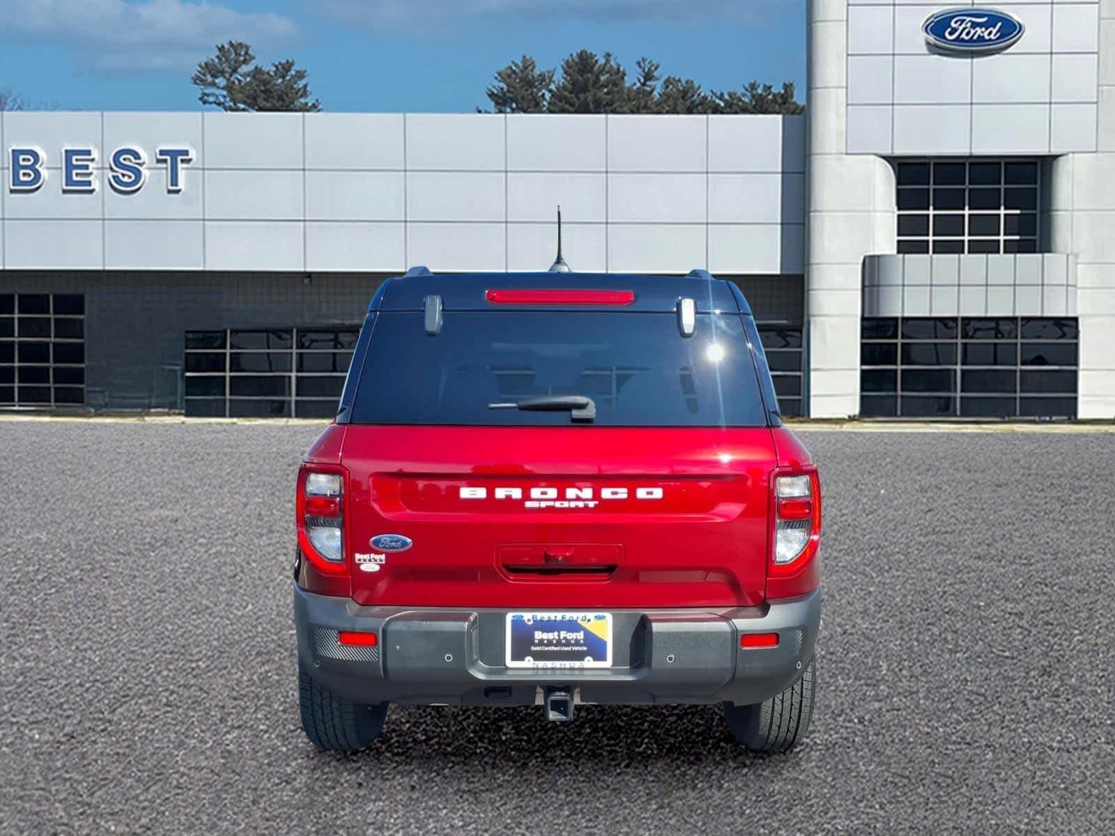 Used 2025 Ruby Red Metallic Tinted Clearcoat Ford Badlands image 5