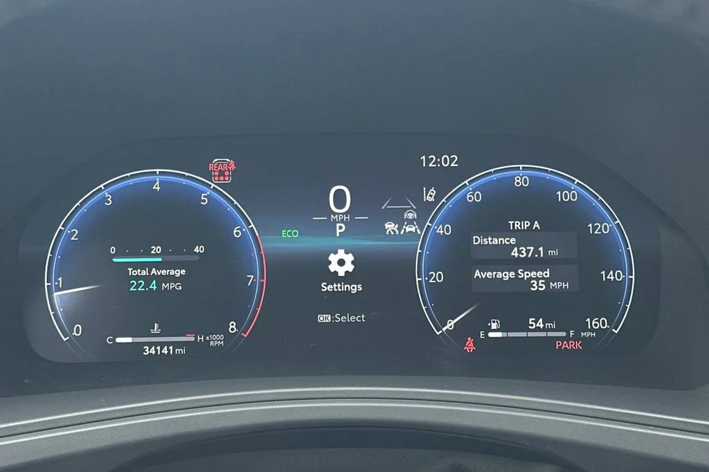 Used 2024 Pearl Toyota XLE image 23