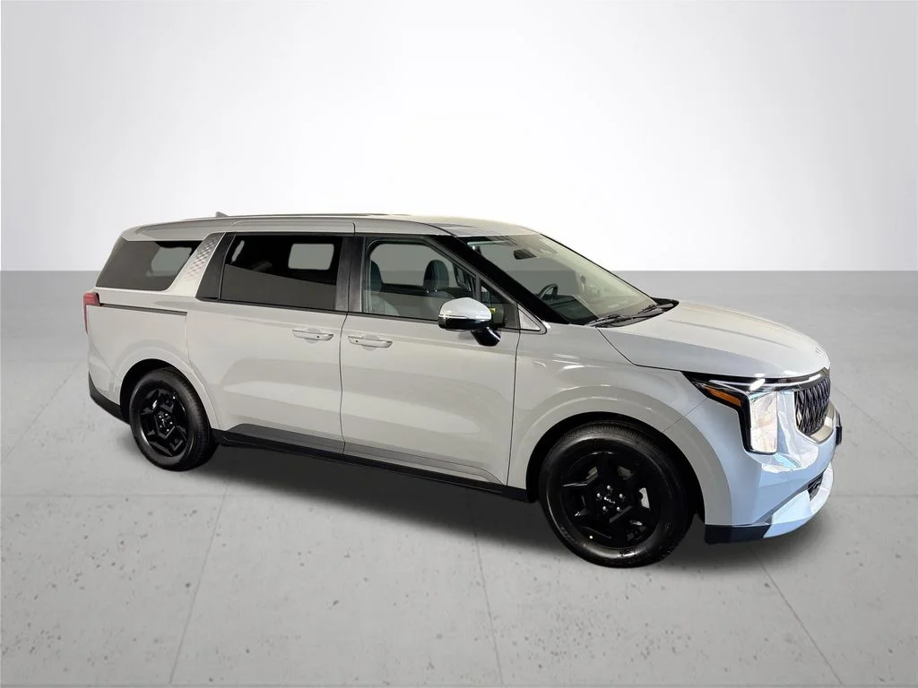 New 2027 Ceramic Silver Kia LX image 4