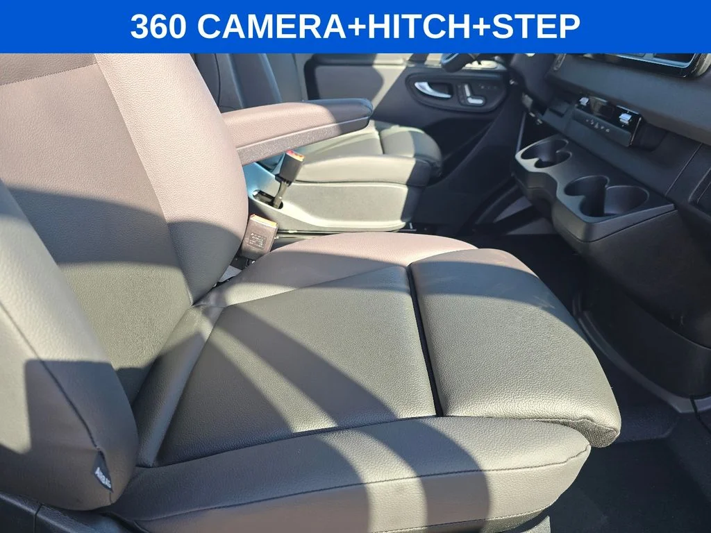New 2026 Arctic White Mercedes-Benz Cargo 170 WB image 17