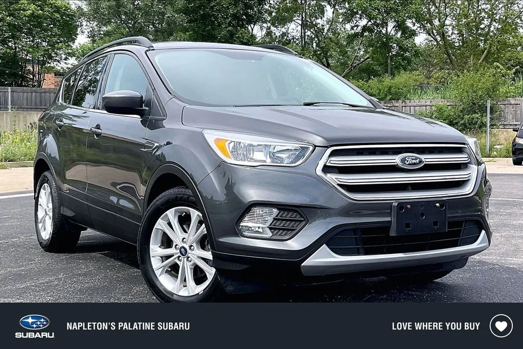 Used 2018 Gray Ford SE image 1