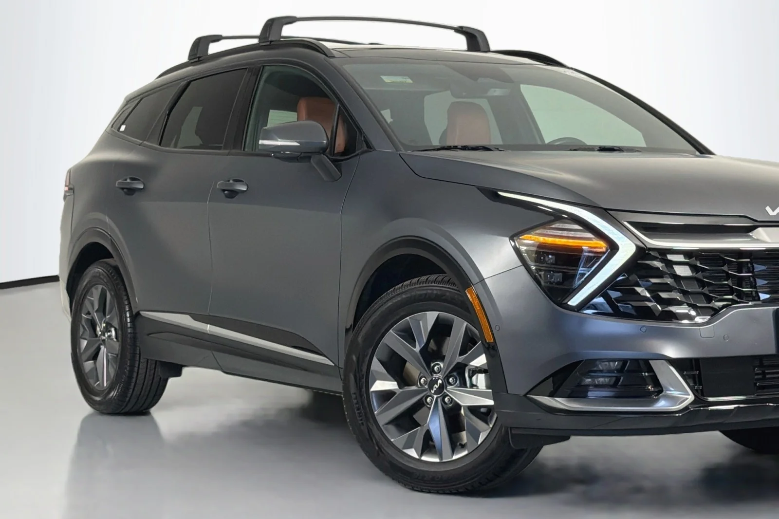 Used 2023 SHADOW MATTE GREY Kia SX-Prestige image 13