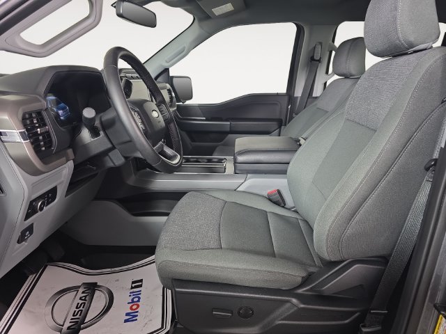 Used 2024 Gray Metallic Ford XLT image 9