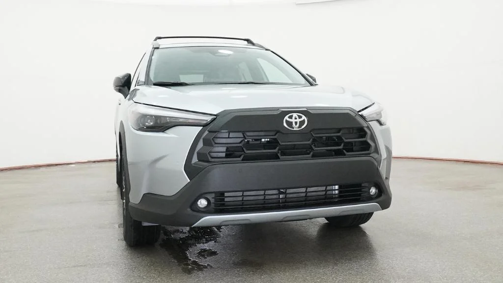 New 2026 Sonic Silver Toyota XLE image 8