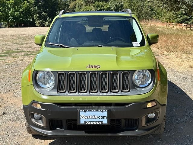 Used 2016 Jungle Green Jeep Latitude image 3