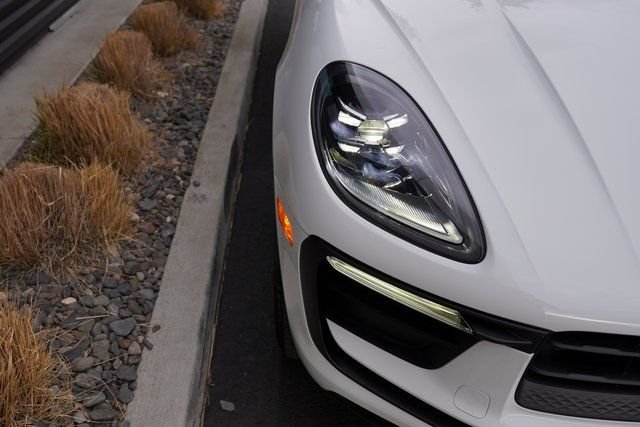 2026 Porsche Macan - Photo 7