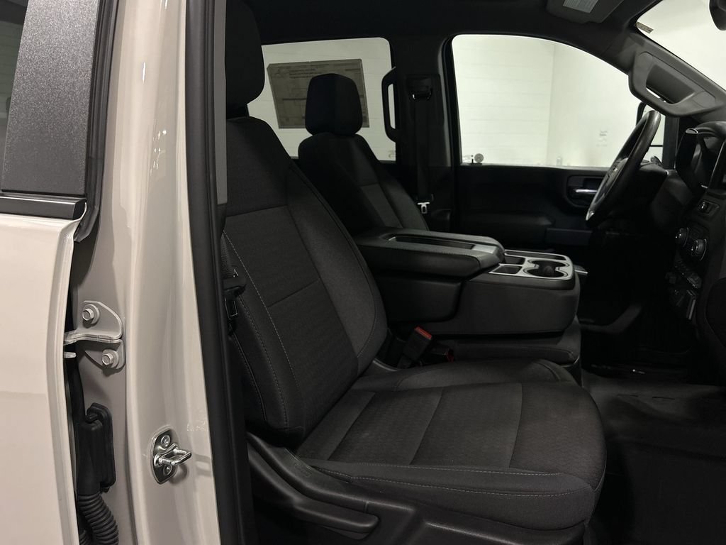 2026 Chevrolet Silverado 2500 HD Custom - Photo 25