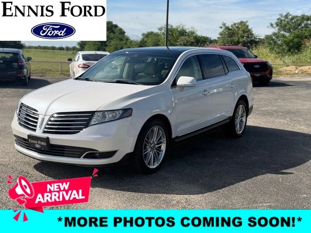 2018 Lincoln MKT 3.5 Reserve AWD's photo
