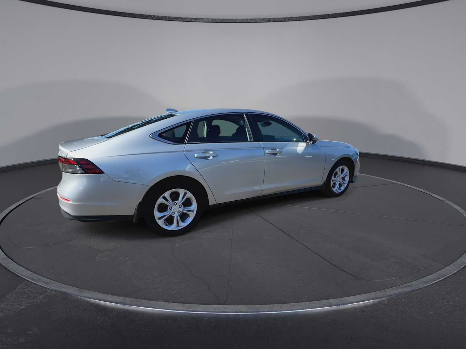 Used 2025 Solar Silver Metallic Honda LX image 8