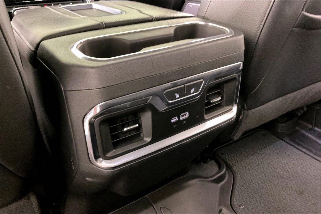 Used 2022 WHITE FROST TRICOAT GMC Denali image 10