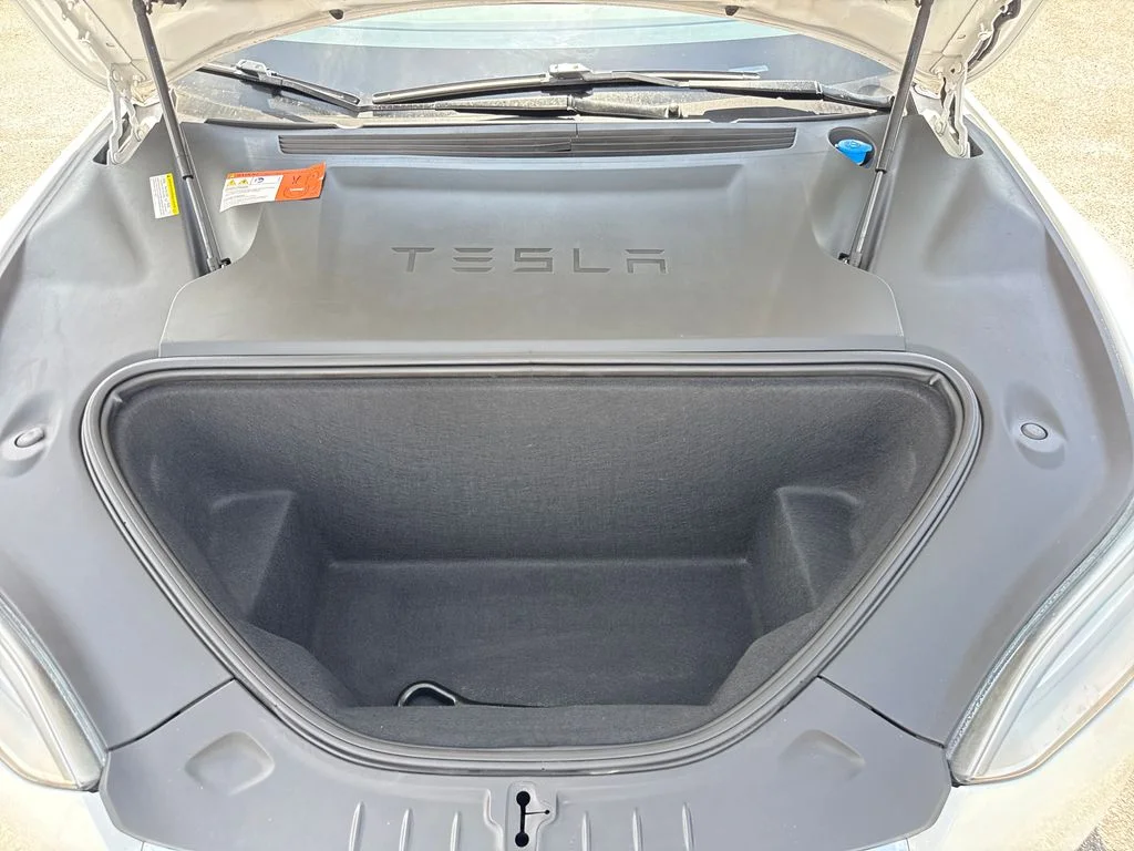 Used 2017  Tesla 75 image 26