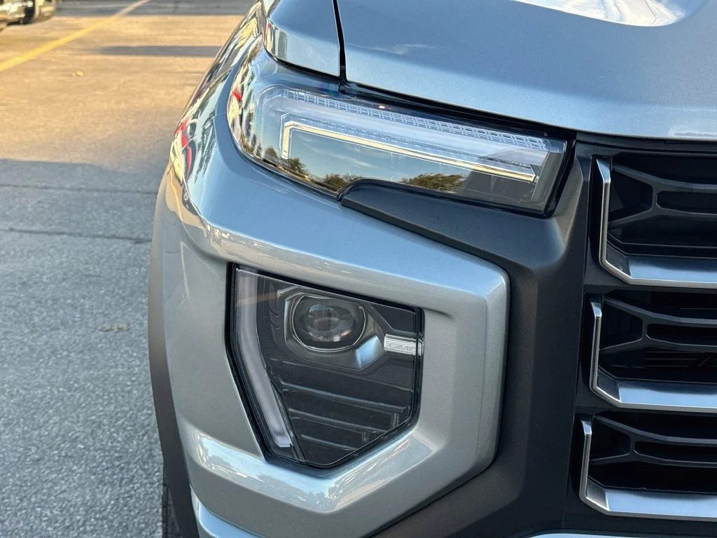 Used 2026 Silver GMC AT4 image 36