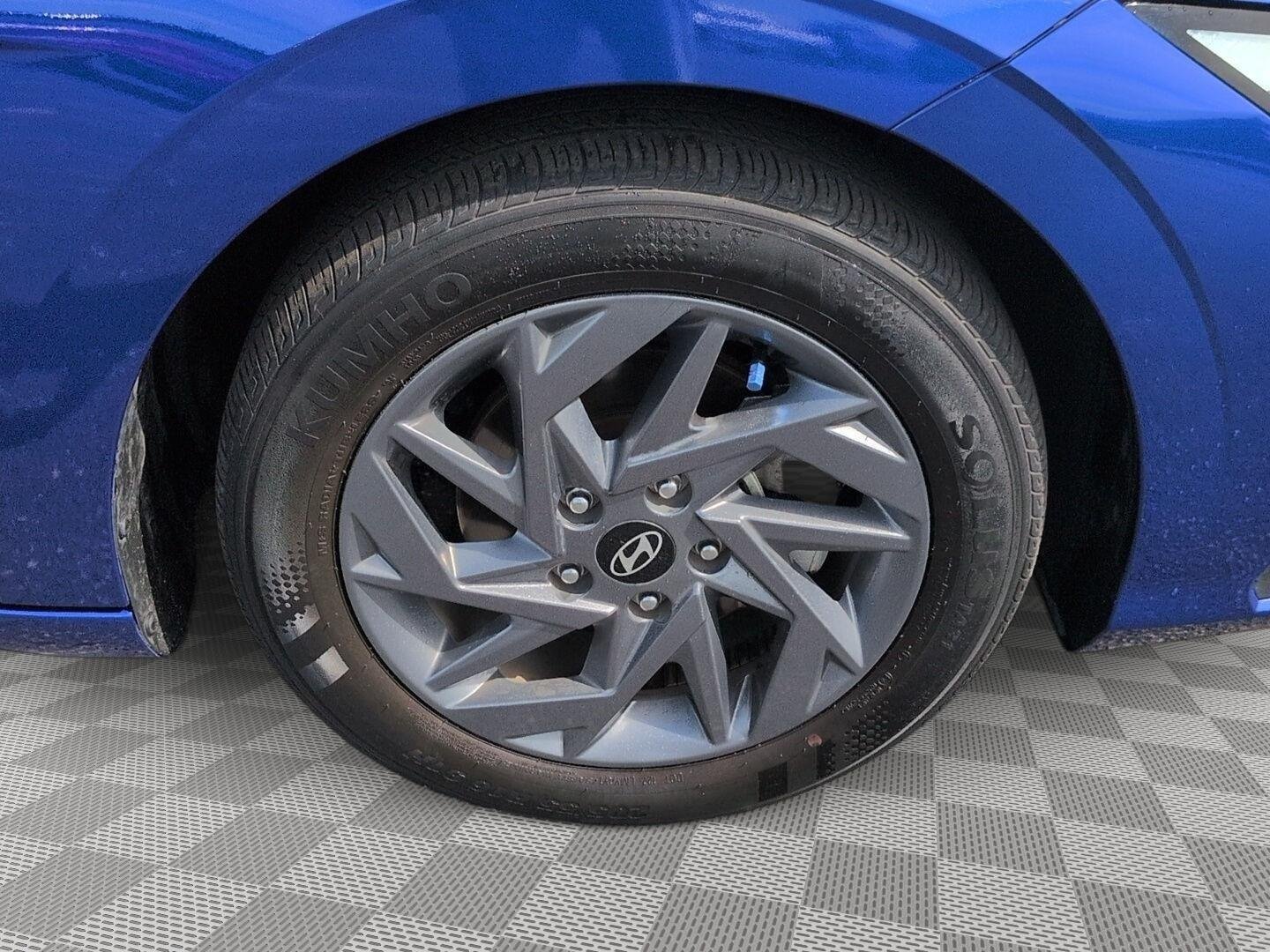 Used 2024 Intense Blue Hyundai SEL image 8