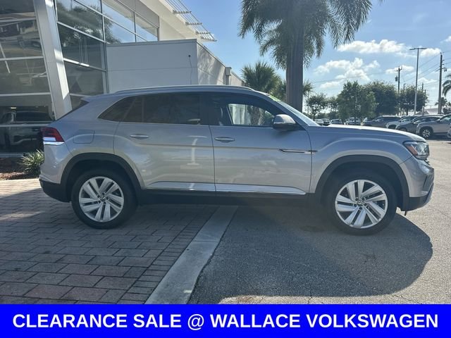 Used 2022 Silver Volkswagen 3.6L V6 SE w/Technology image 5
