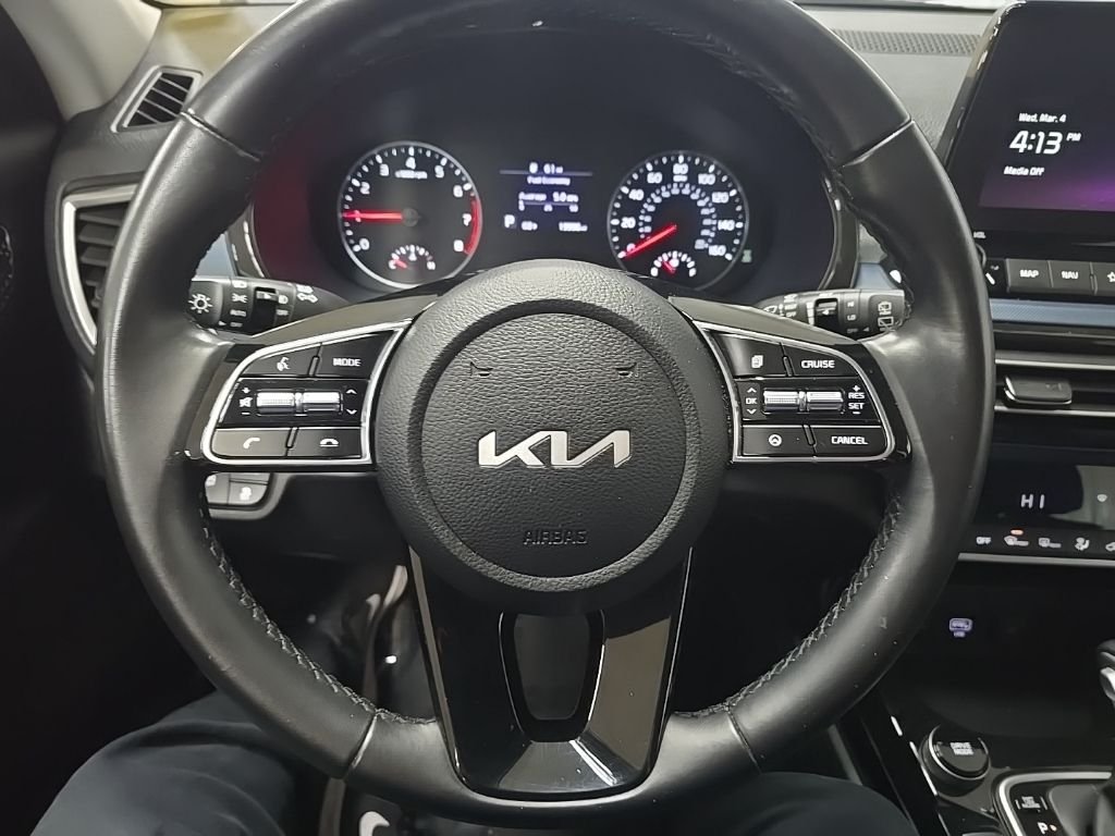 Used 2023 Cherry Black Kia S image 19