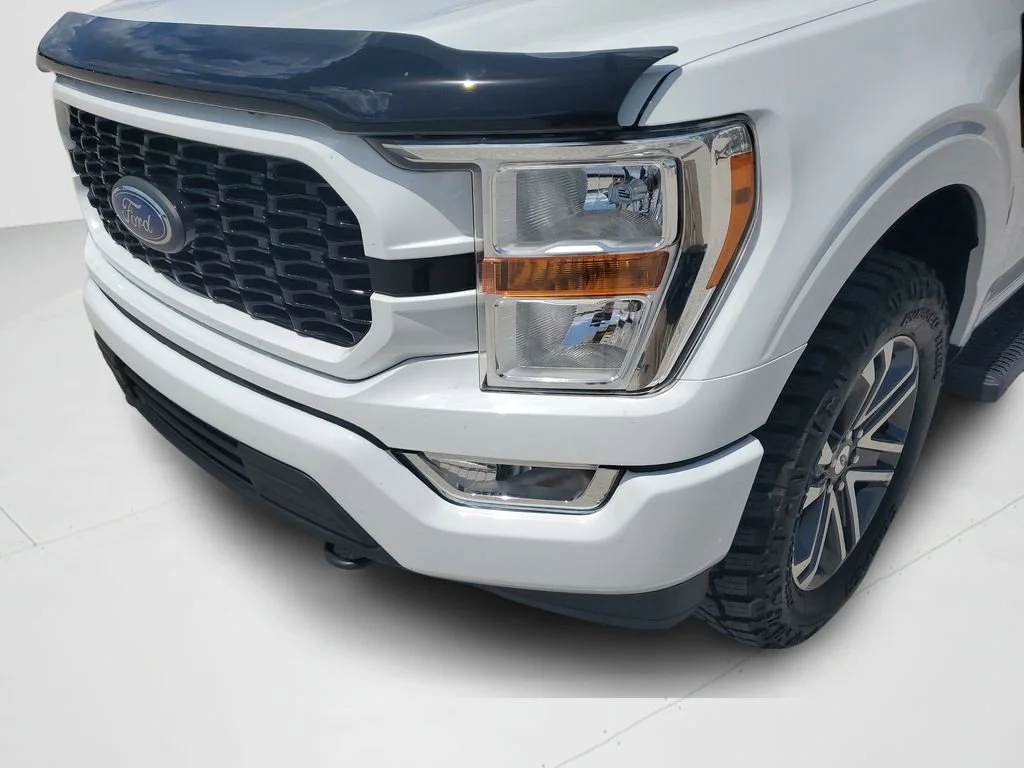 Used 2021 White Ford XL image 24