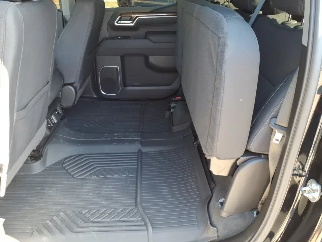 Used 2025 Black Chevrolet RST image 17