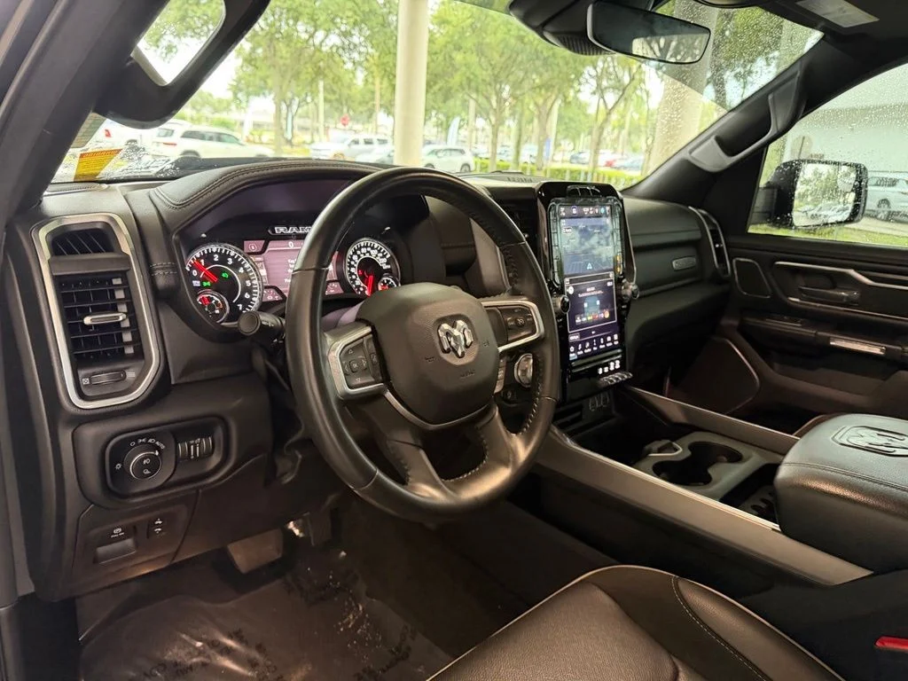 Used 2023 Black RAM Laramie image 7