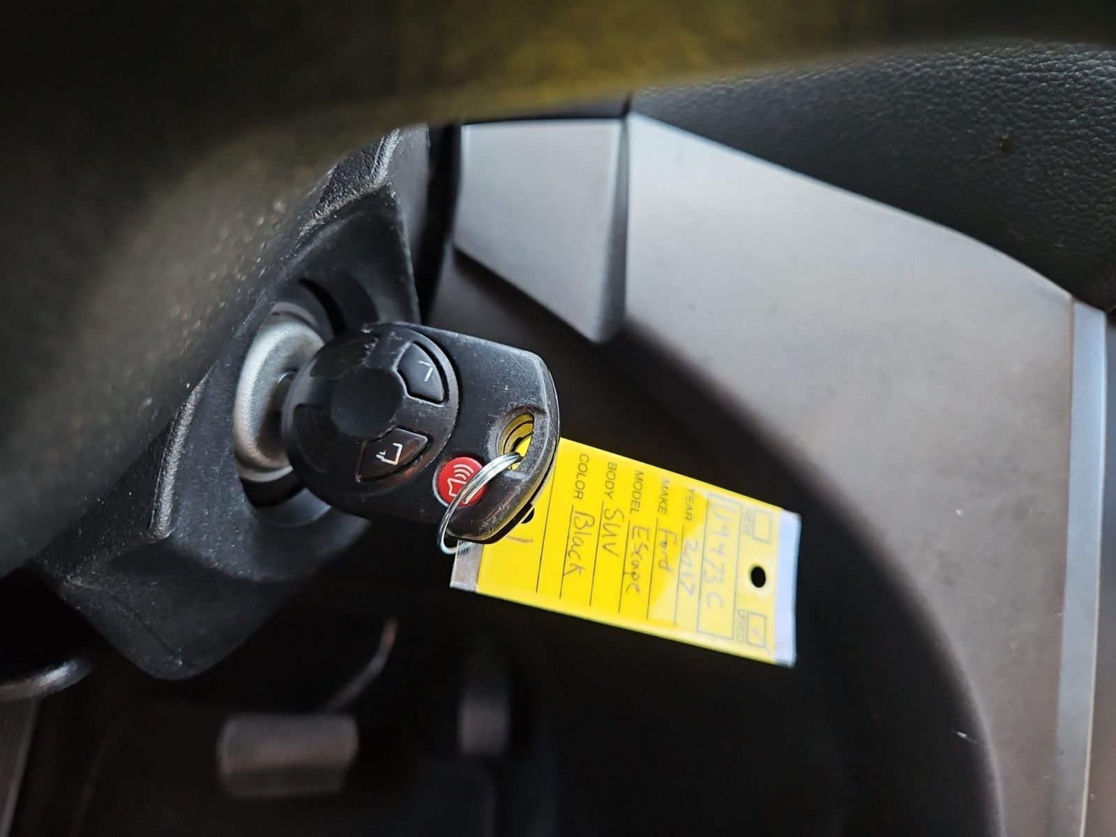 Used 2017 Gray Ford SE image 30