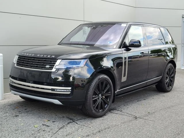 2023 Land Rover Range Rover 3.0 SE LWB 7's photo