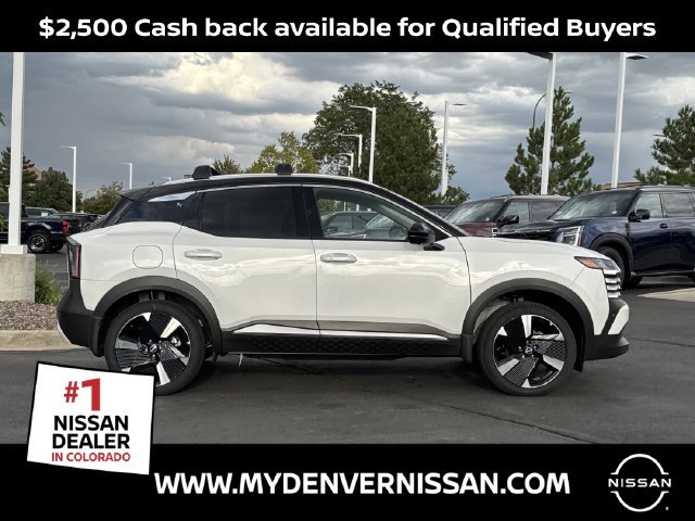 New 2026 Aspen White TriCoat / Super Black Two-tone Nissan SR image 3