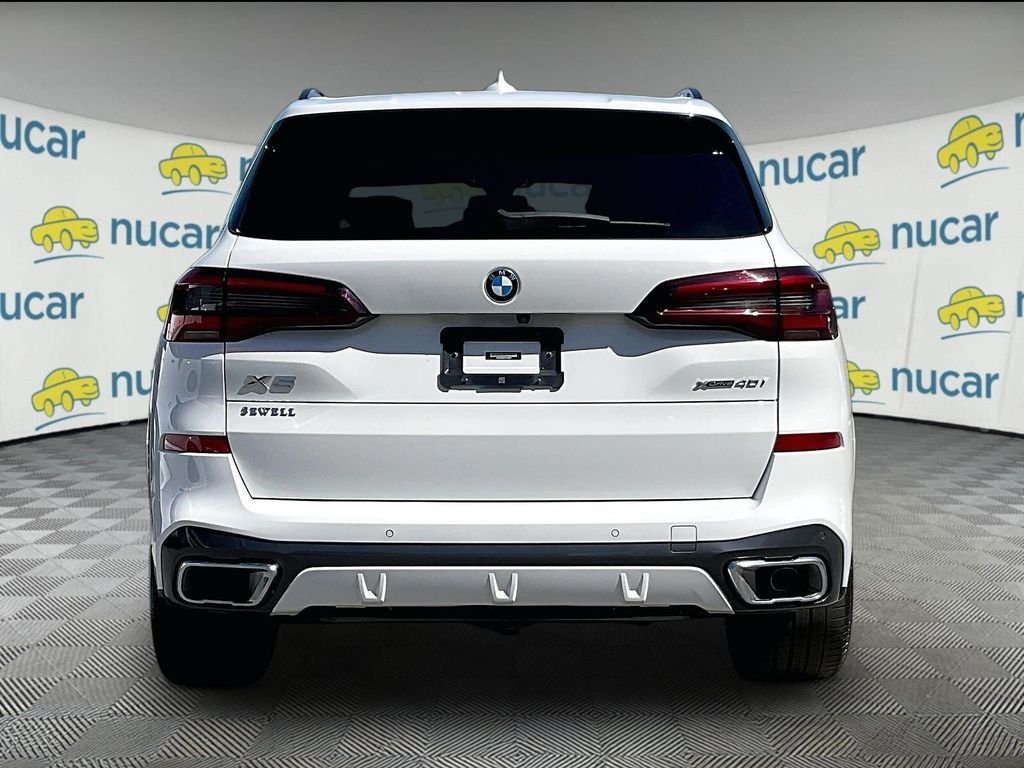 Used 2023 White BMW xDrive40i image 5