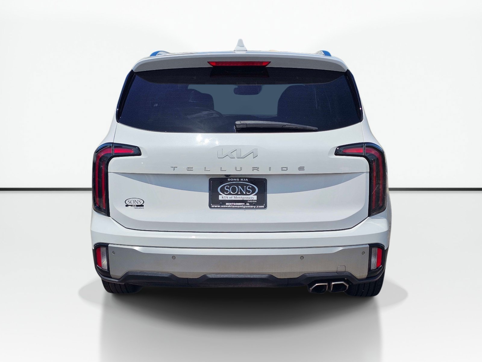 Used 2023 Glacial White Pearl Kia EX image 11