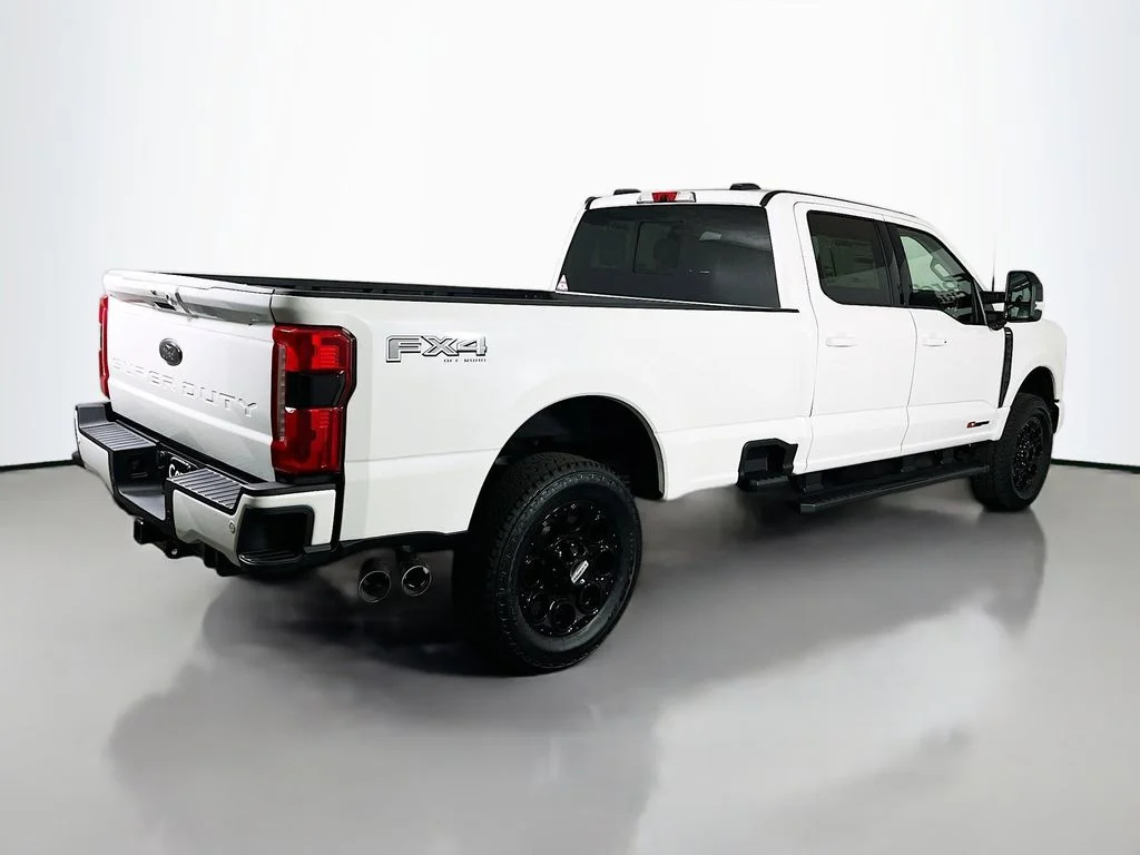 New 2026 Star White Metallic Tri-Coat Ford Lariat image 15