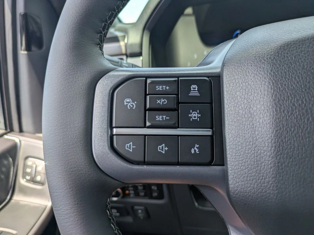 New 2026 Iconic Silver Metallic Ford Lariat image 30