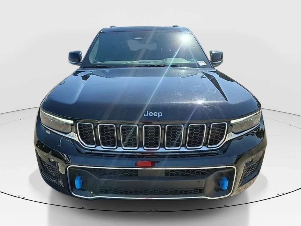 Used 2023 Black Jeep Overland 4xe image 2