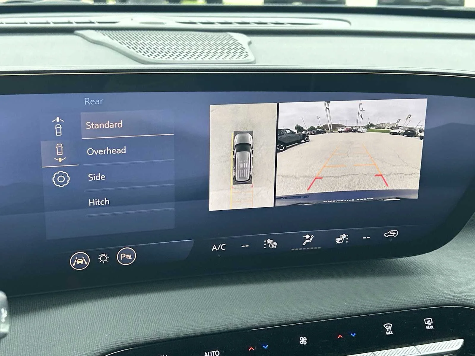 2026 Buick Enclave Preferred - Photo 16