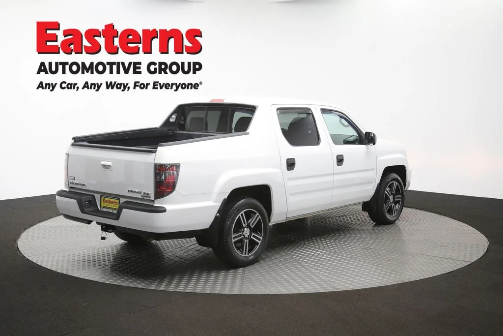 Used 2014 White Honda Sport image 39