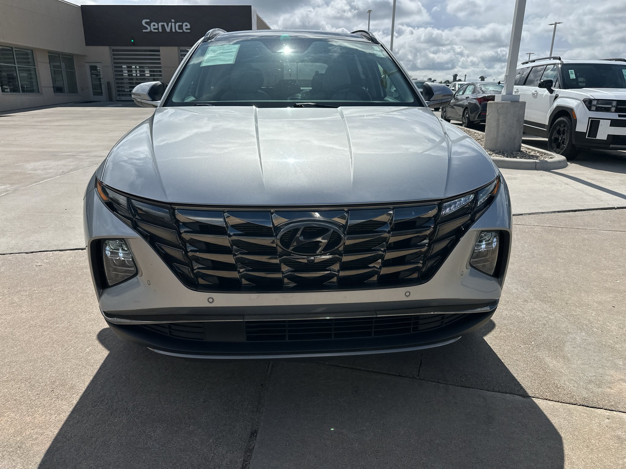 Used 2022 Shimmering Silver Hyundai Limited image 13