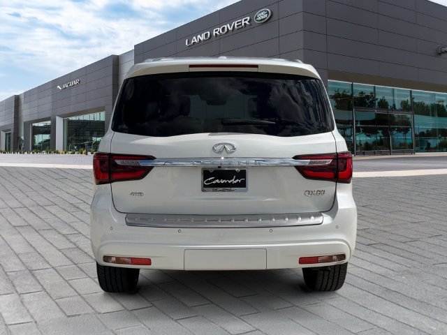 Used 2022 White INFINITI Sensory image 4