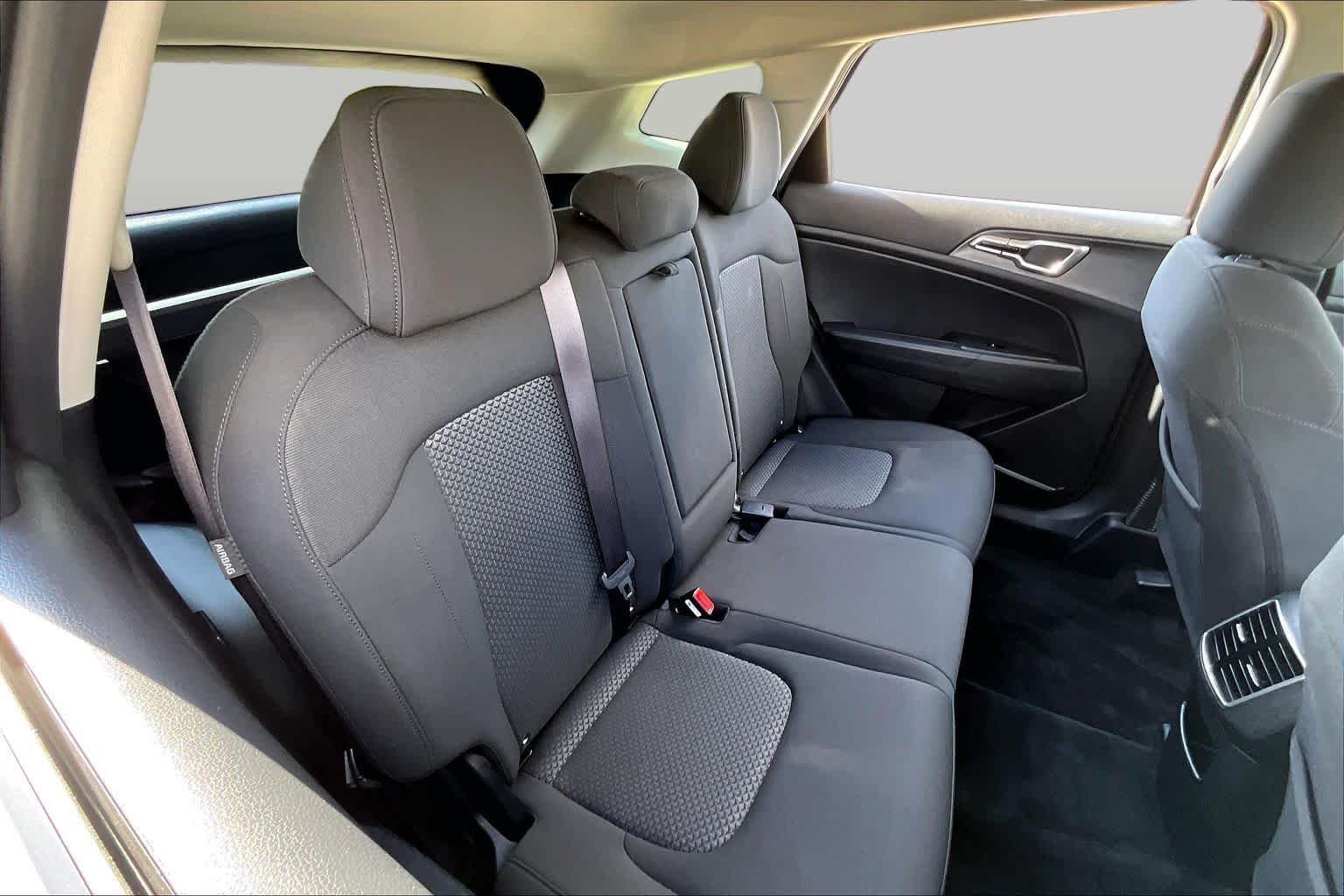 Used 2024 Fusion Black Kia LX image 18